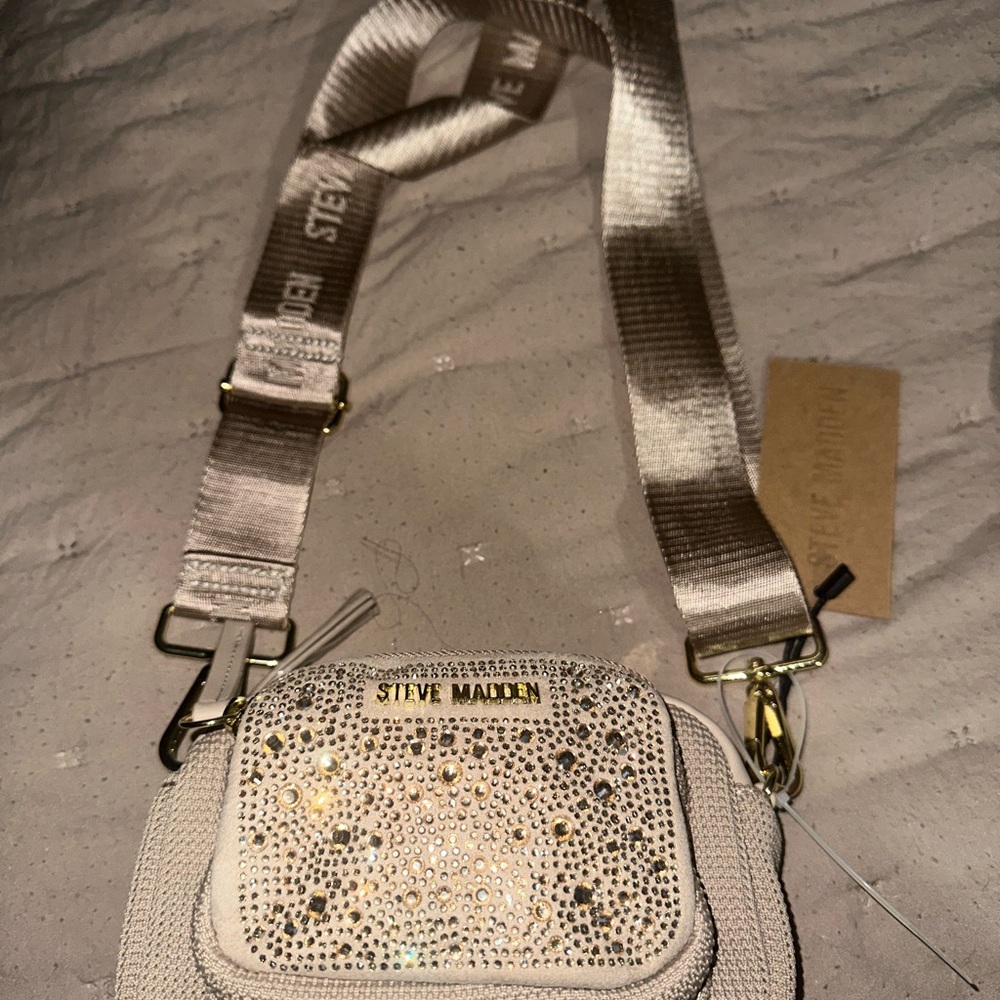 Steve Madden Maxima Crossbody - Picture 2 of 5